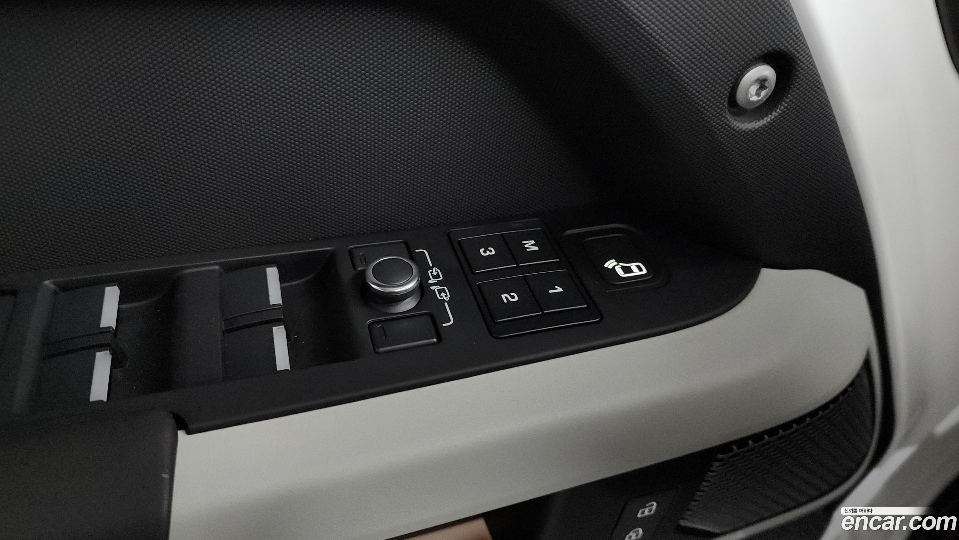 Land Rover Defender 110 D300 HSE