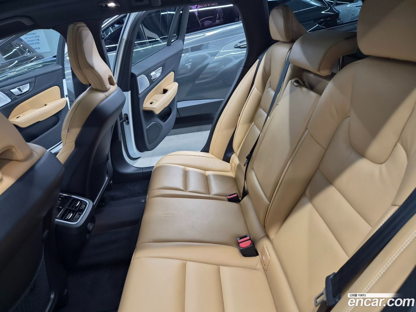 Volvo V60 B5 Ultimate AWD