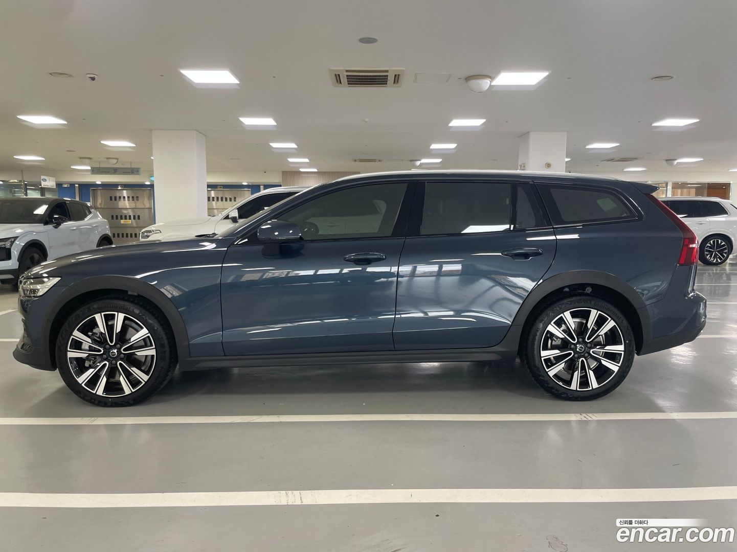 Volvo V60 B5 Ultimate AWD