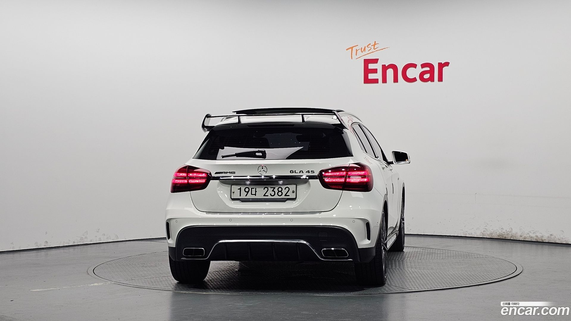 Mercedes-Benz GLA-Class GLA45 AMG 4MATIC 2017
