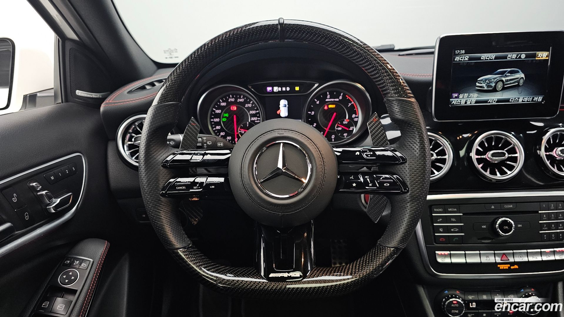 Mercedes-Benz GLA-Class GLA45 AMG 4MATIC 2017