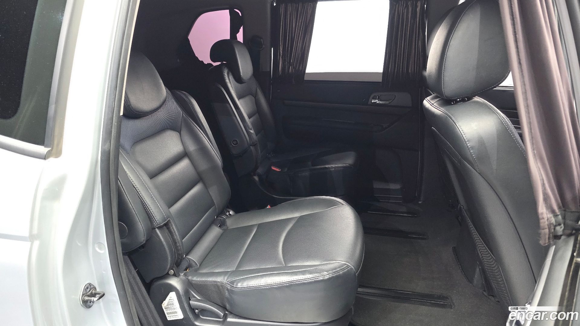 KG Mobility KORANDO 4WD Chateau 9-seater