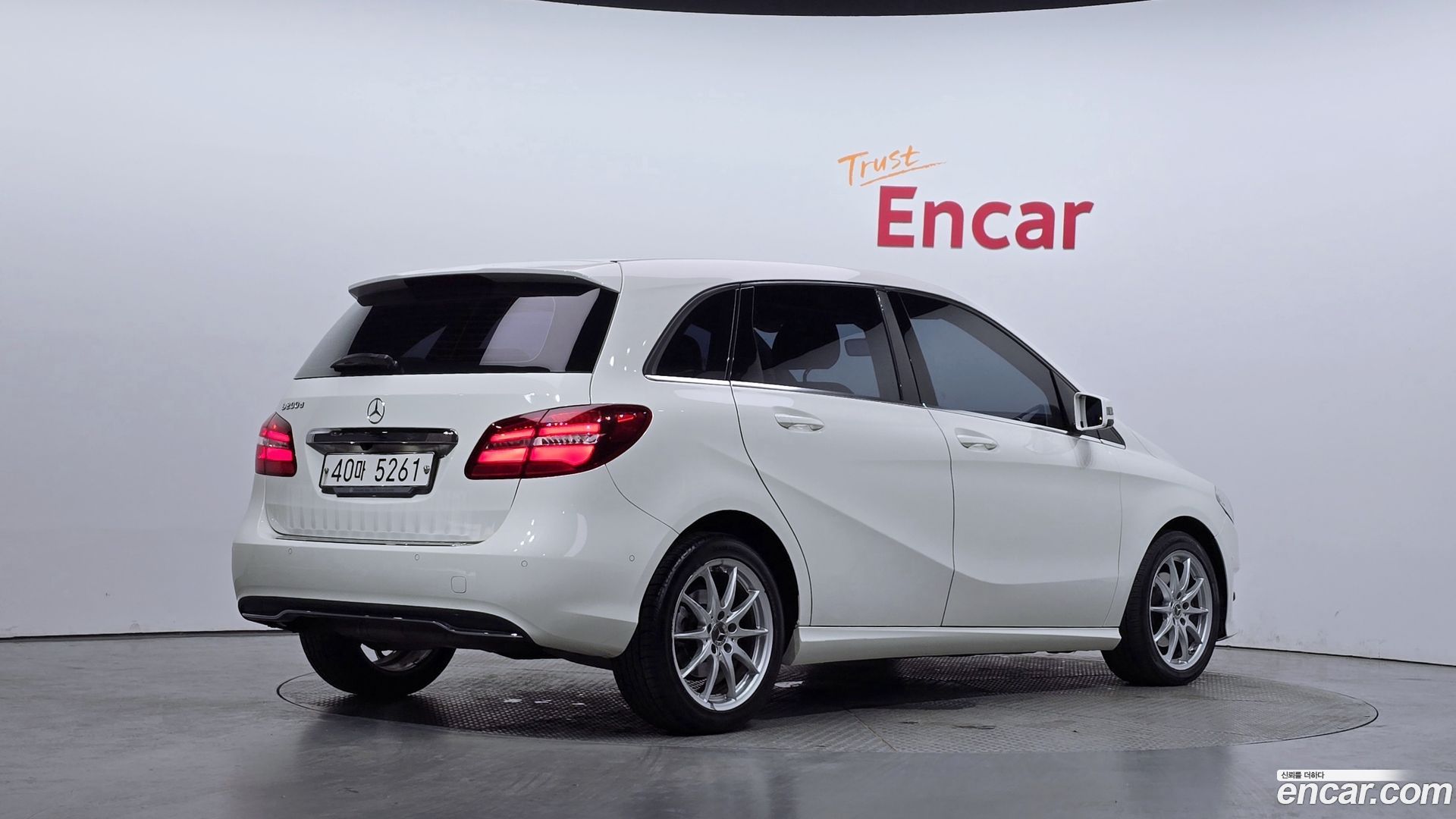 Mercedes-Benz B-Class B200 d 2014