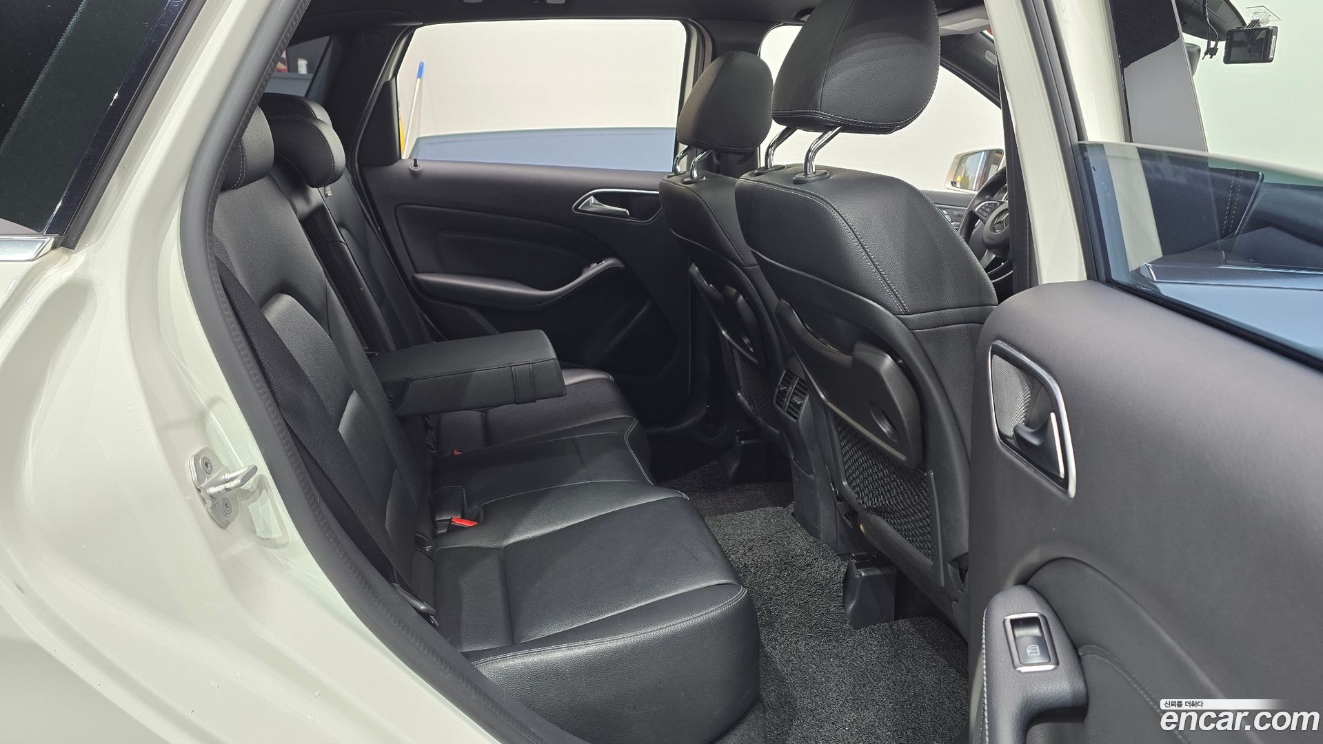 Mercedes-Benz B-Class B200 d 2014
