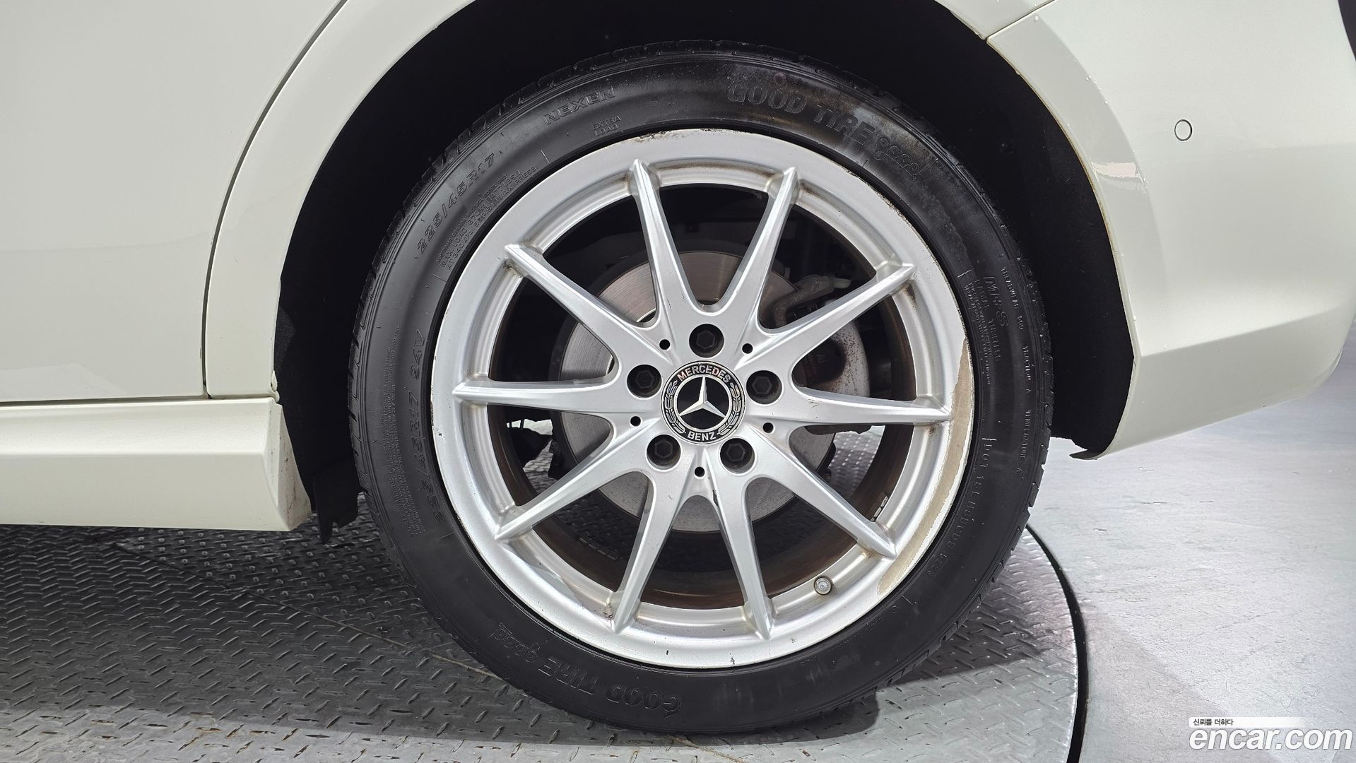 Mercedes-Benz B-Class B200 d 2014