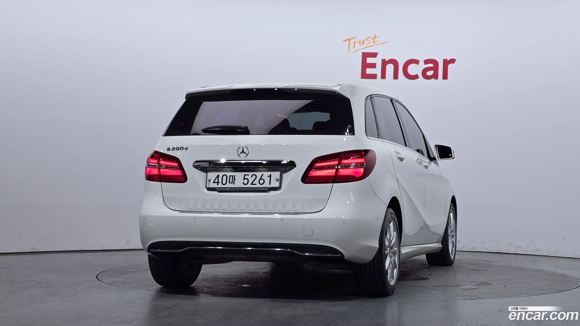 Mercedes-Benz B-Class B200 d 2014