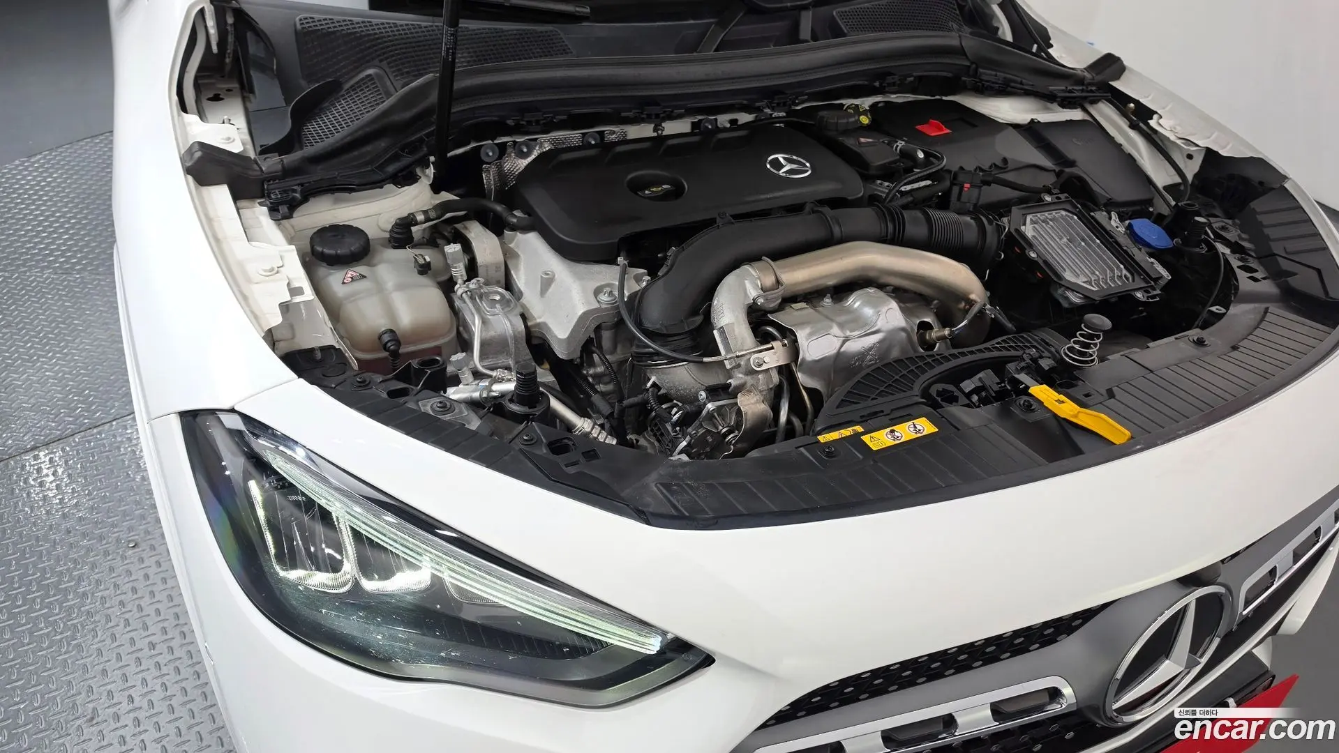 Mercedes-Benz GLA-Class GLA250 4MATIC 2023