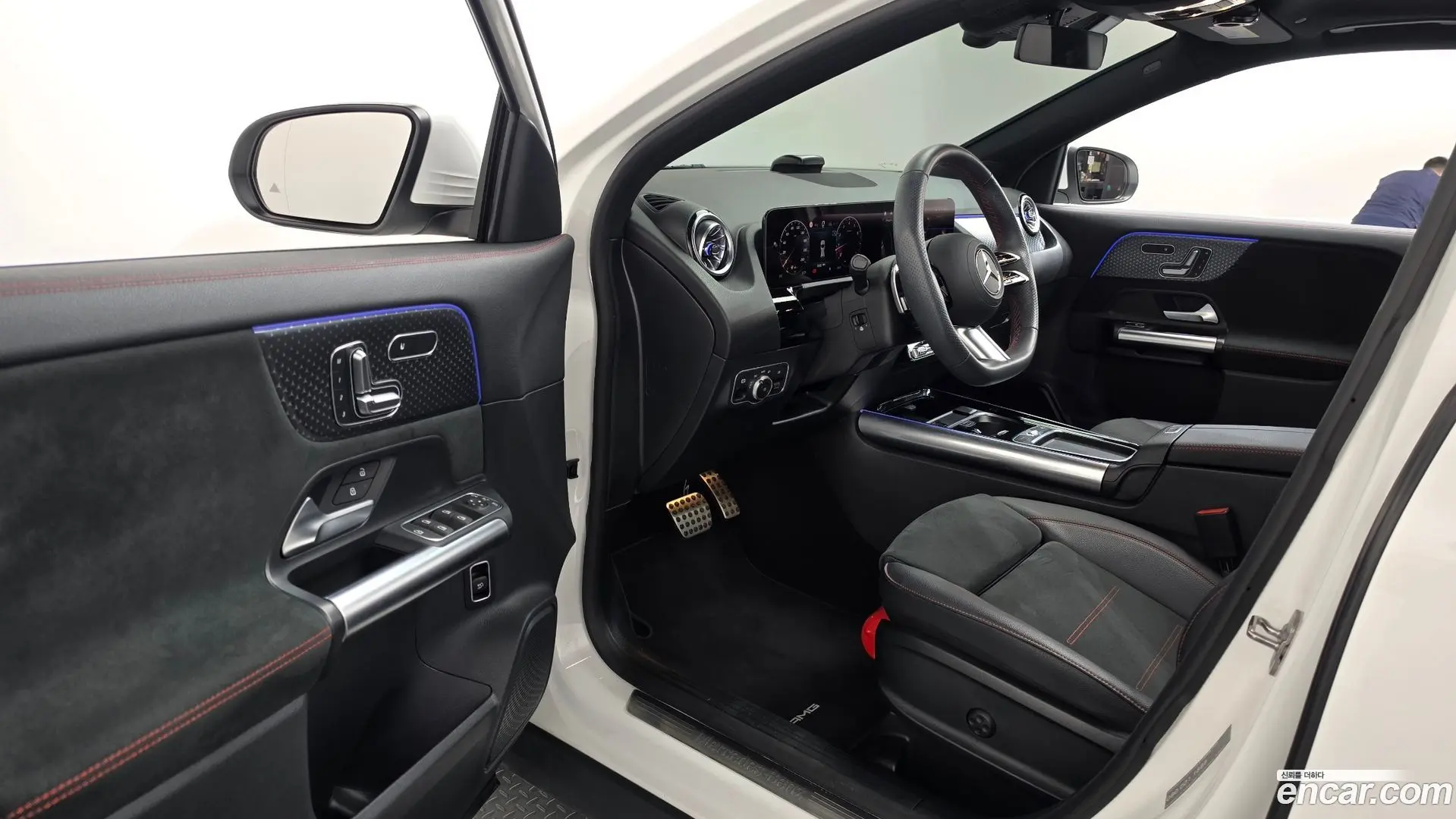Mercedes-Benz GLA-Class GLA250 4MATIC 2023
