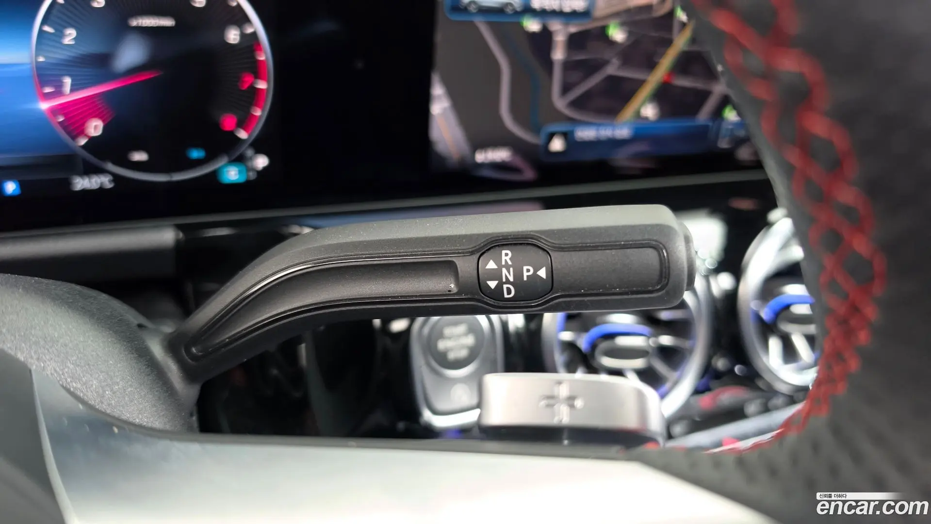 Mercedes-Benz GLA-Class GLA250 4MATIC 2023
