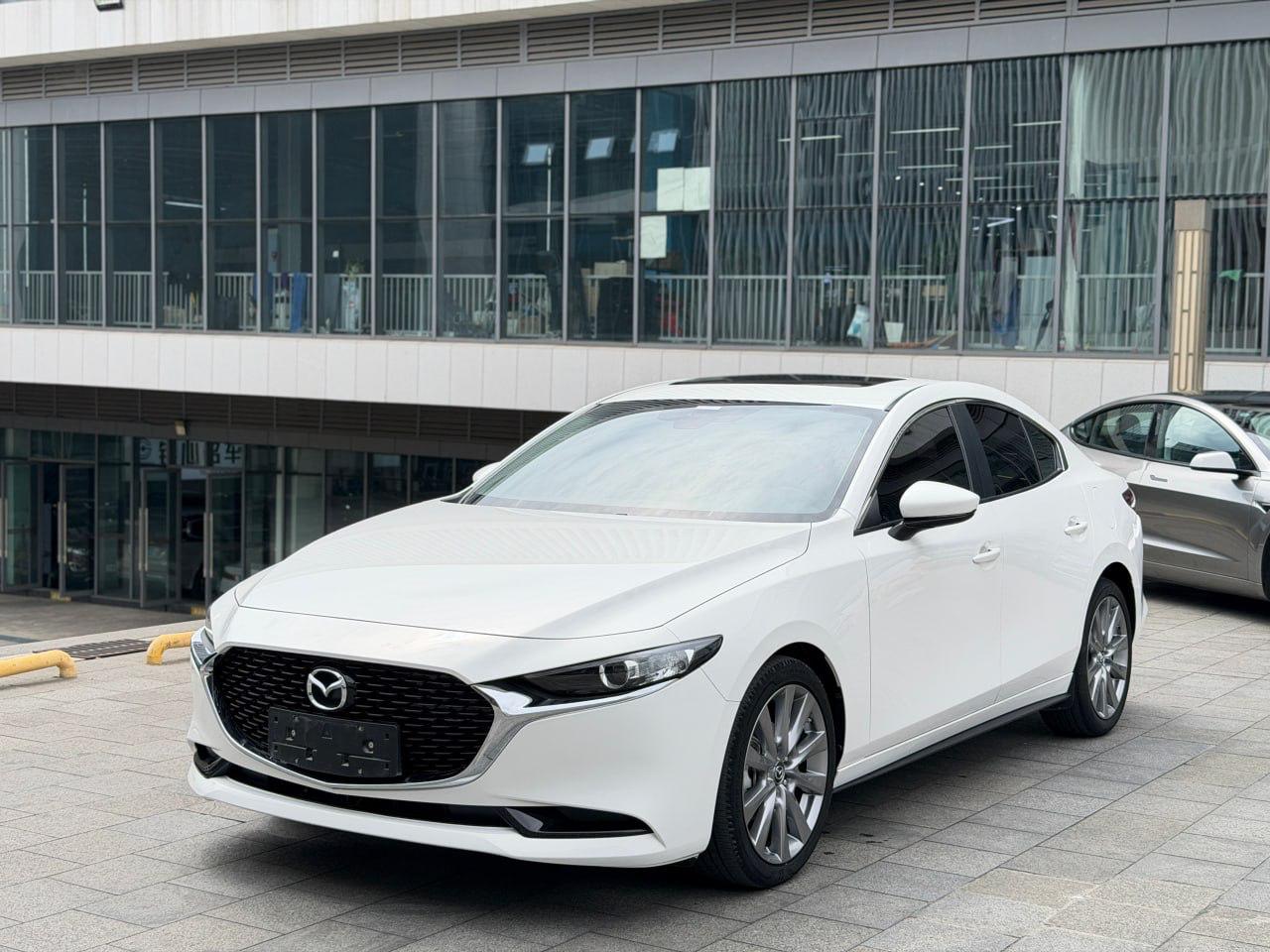 Mazda 3 (Axela)