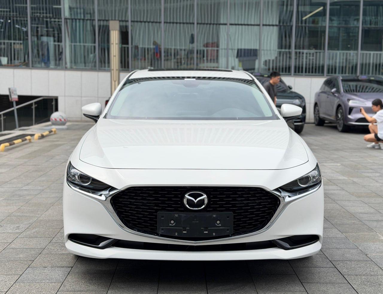 Mazda 3 (Axela)