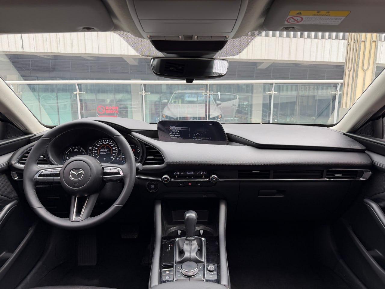 Mazda 3 (Axela)