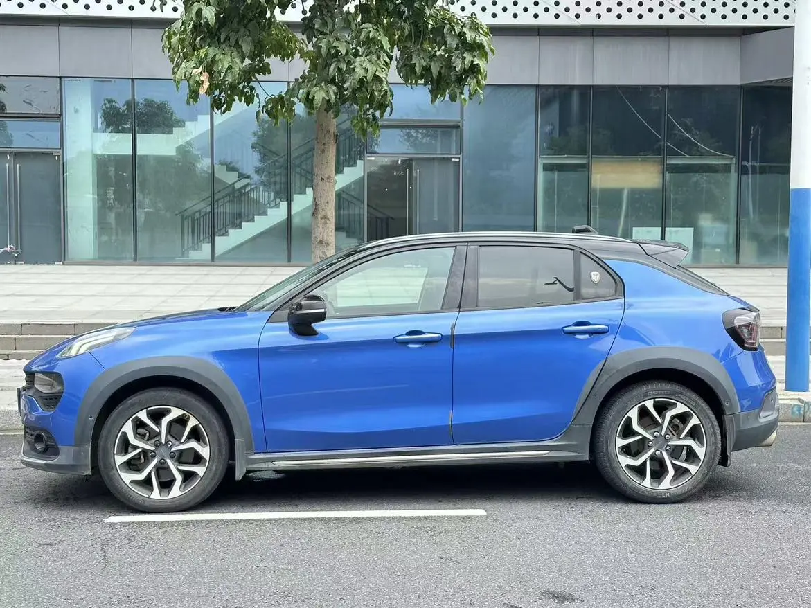 Lynk & Co 02 2018 2.0T DCT 4WD Dynamic Pro China V