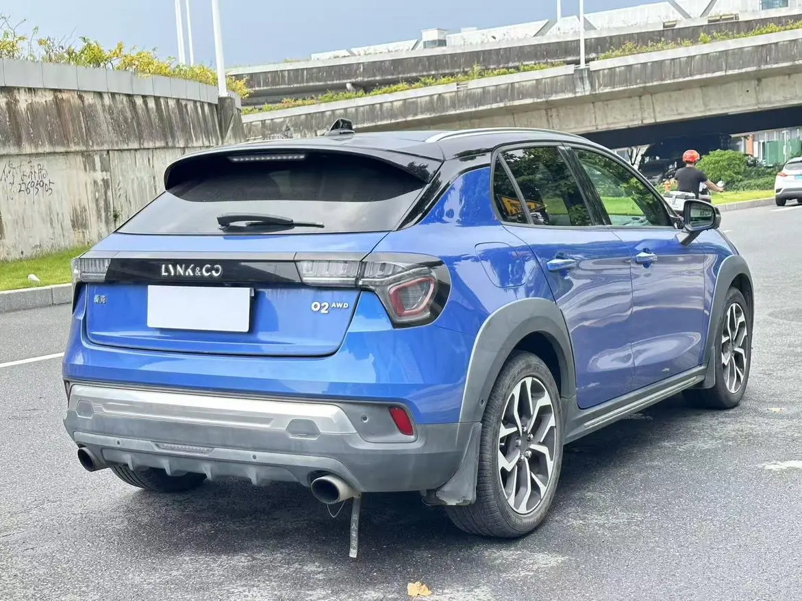 Lynk & Co 02 2018 2.0T DCT 4WD Dynamic Pro China V