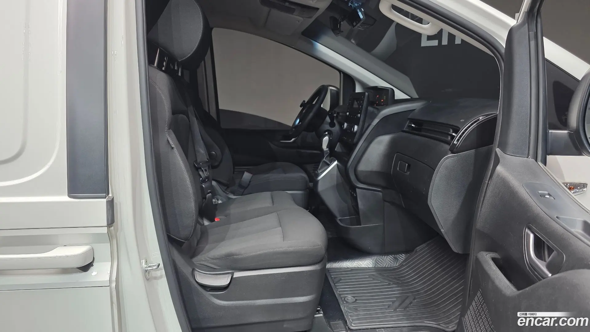 Hyundai Staria Cargo 3-Seater 2021