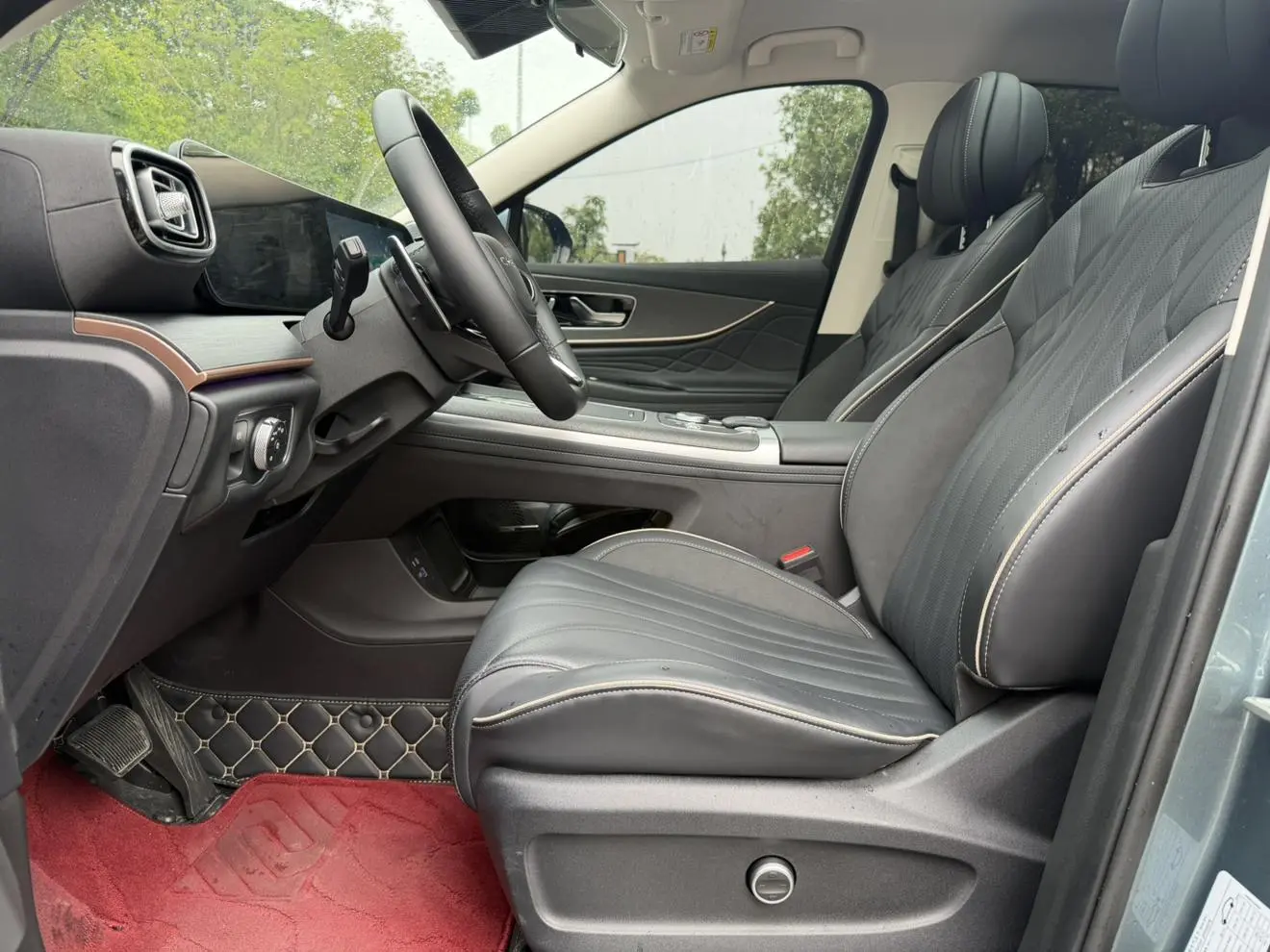 Chery Tiggo 9 2023 2.0T DCT 2WD Premium 5 seat
