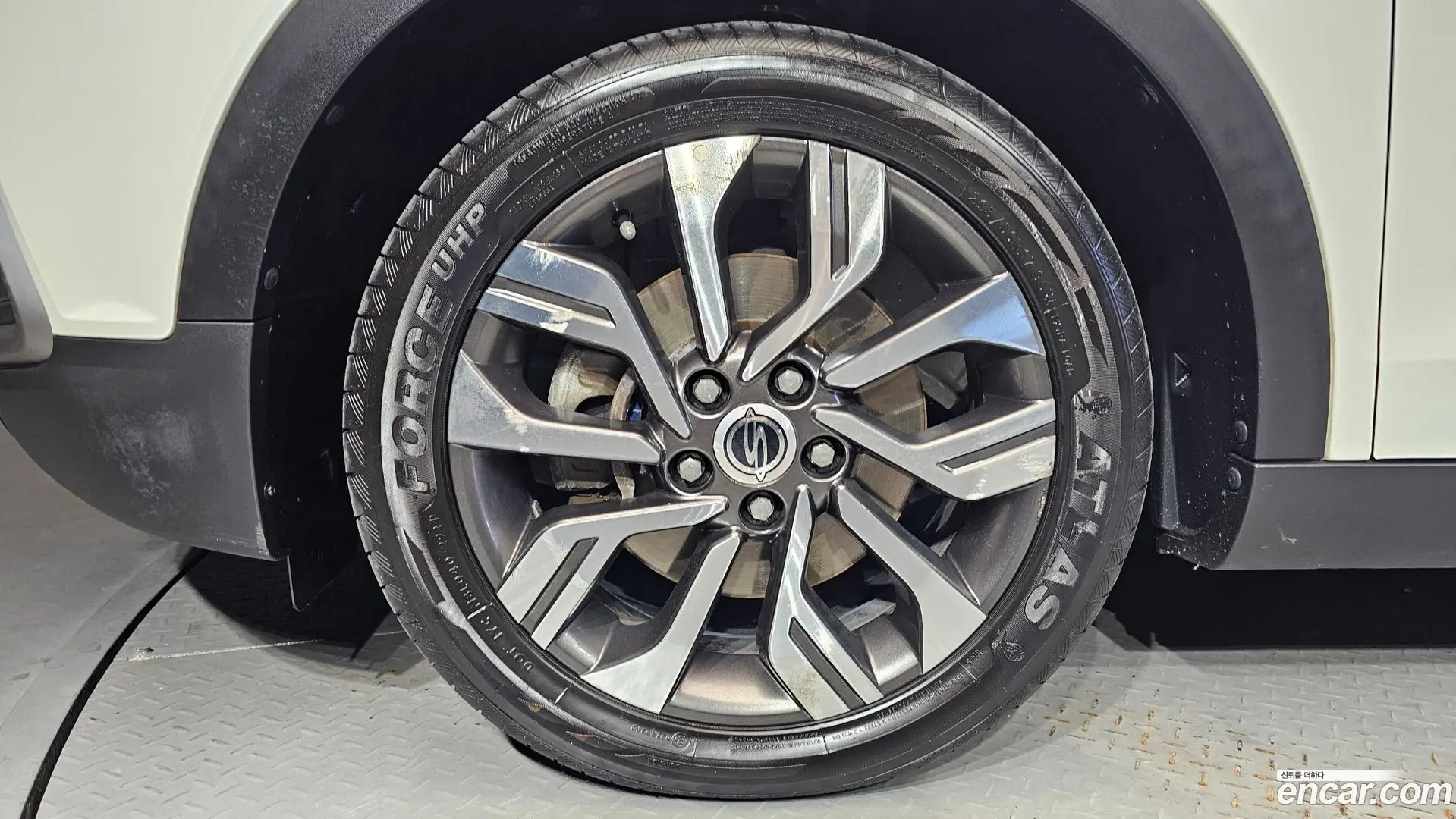 KG Mobility TIBOLI 1.6 IX 2WD