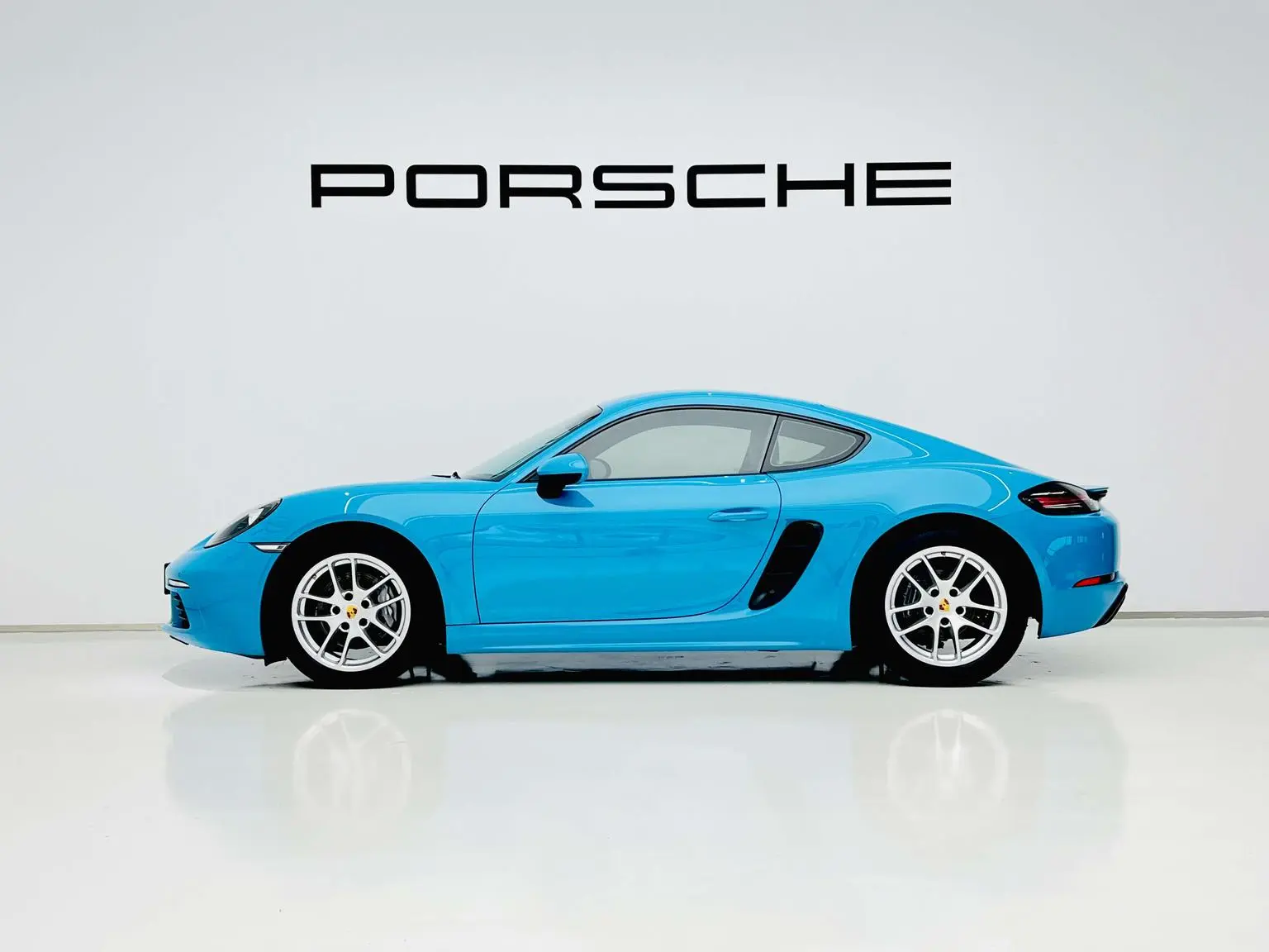 Porsche 718 2018 Cayman 2.0T