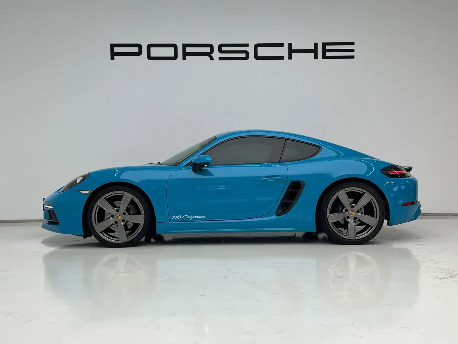 Porsche 718 2018 Cayman 2.0T