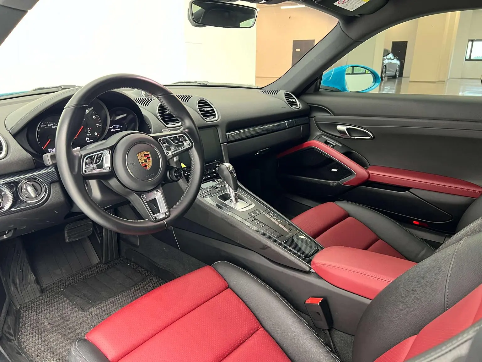 Porsche 718 2018 Cayman 2.0T