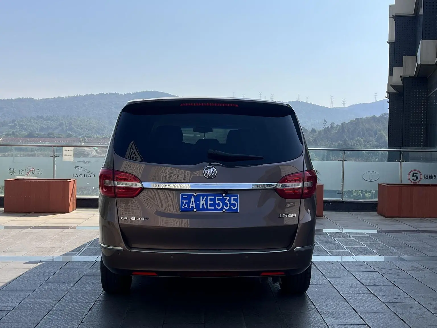 Buick GL8 2018 28T Comfort China VI