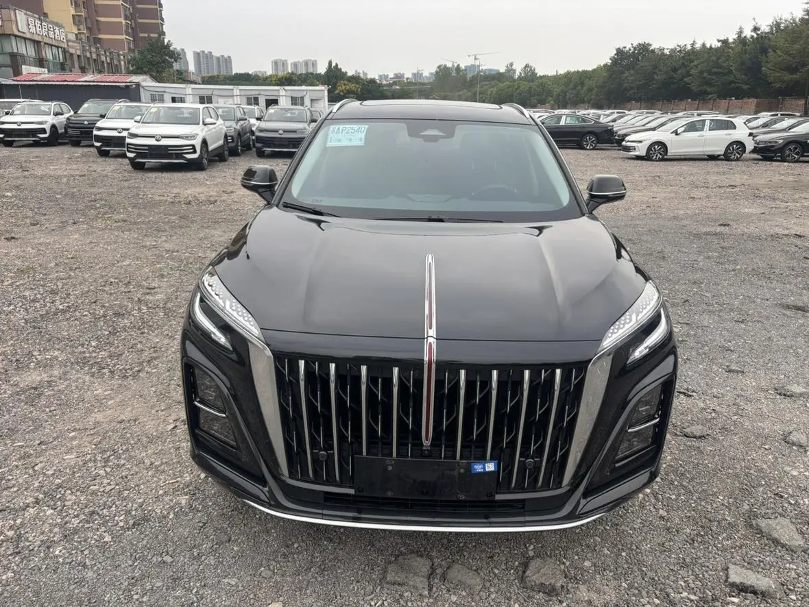 Hongqi HS3 2025 1.5T