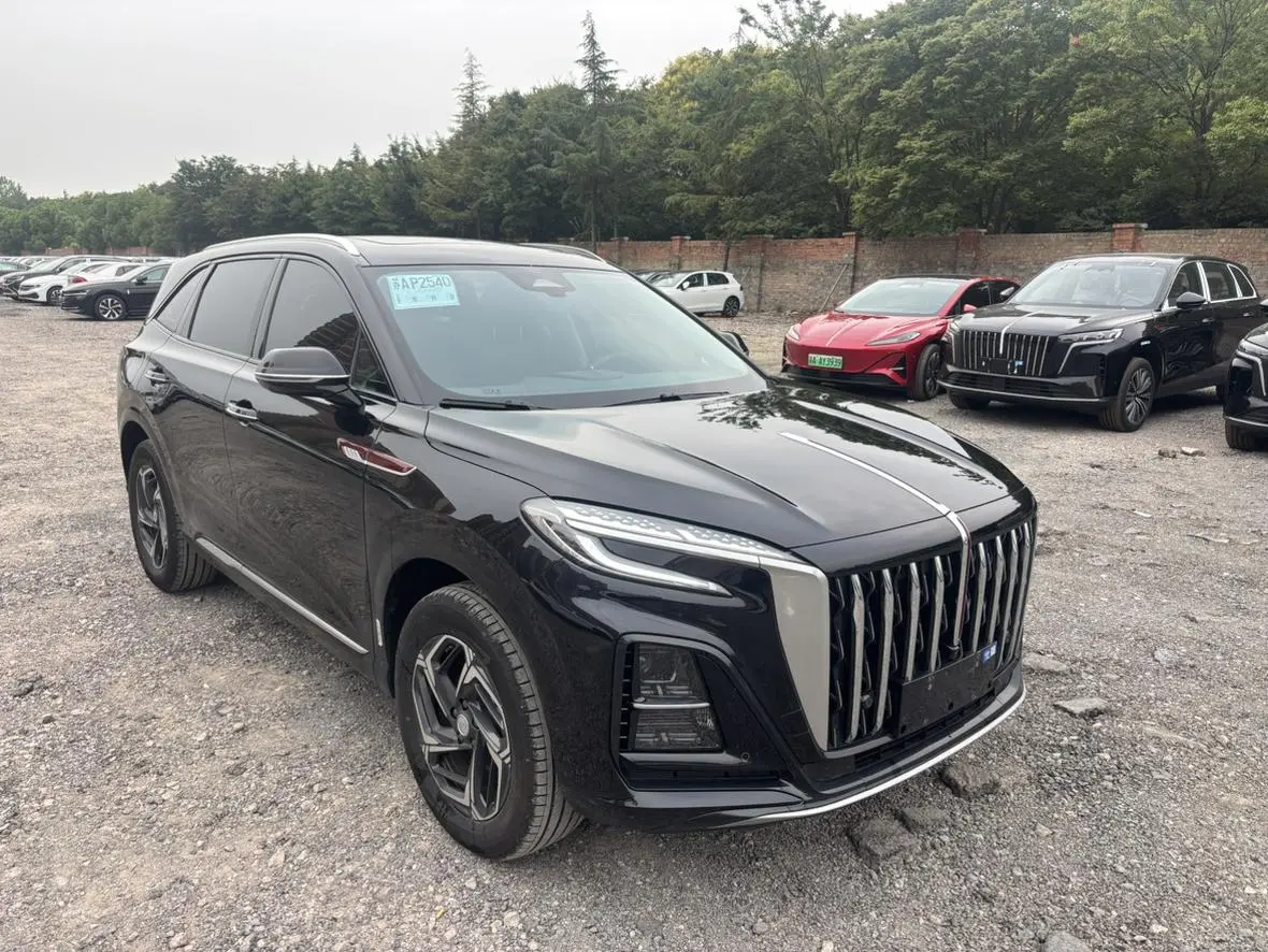 Hongqi HS3 2025 1.5T