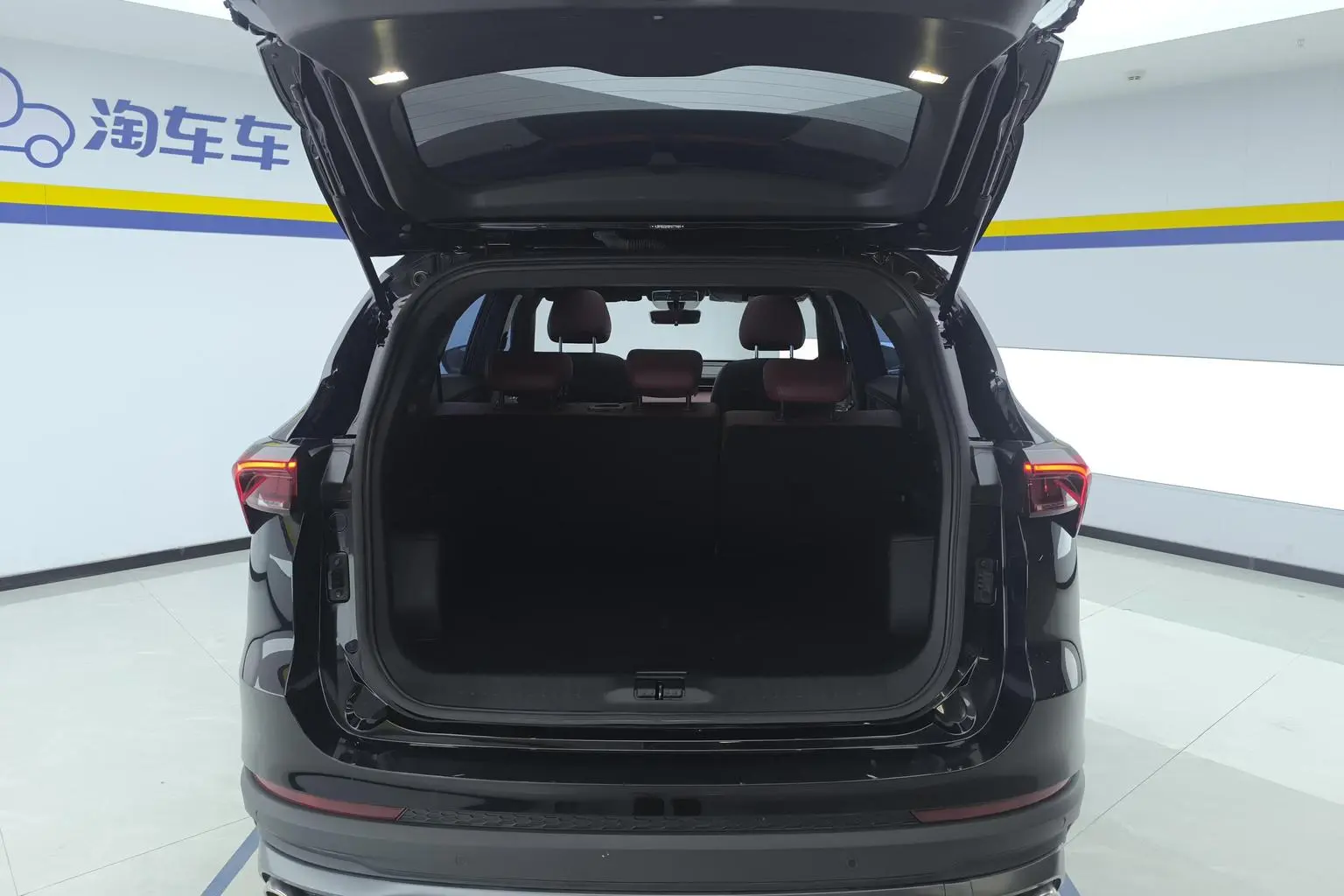 Jetour X70 PLUS 2024 1.6T DCT 5 seat