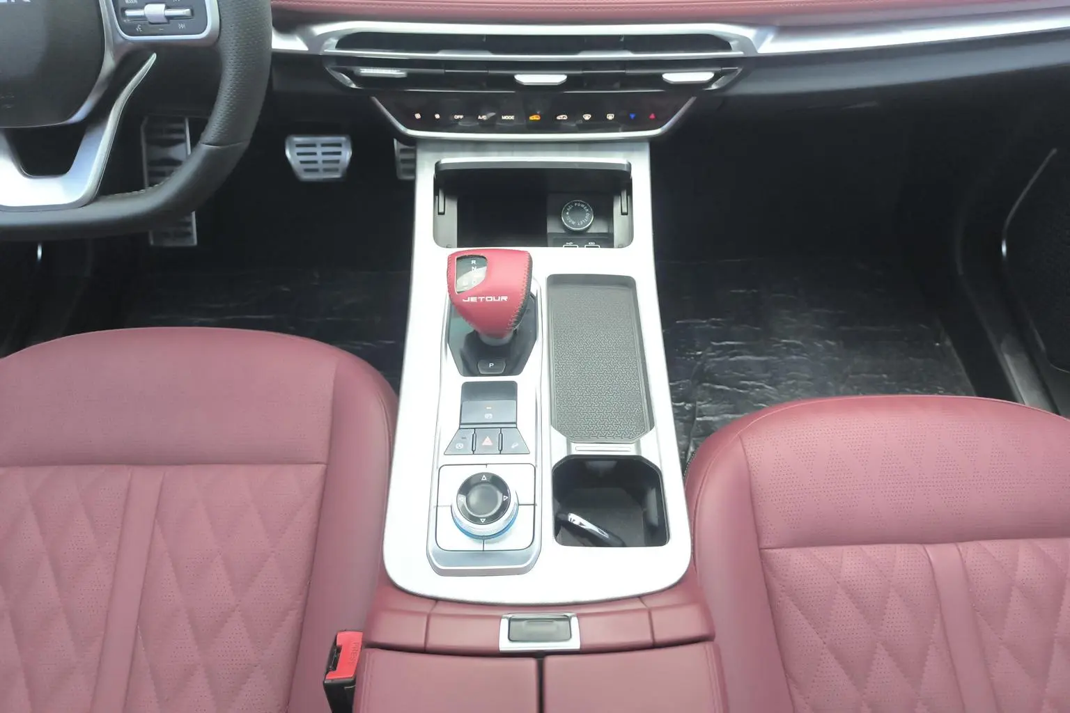 Jetour X70 PLUS 2024 1.6T DCT 5 seat