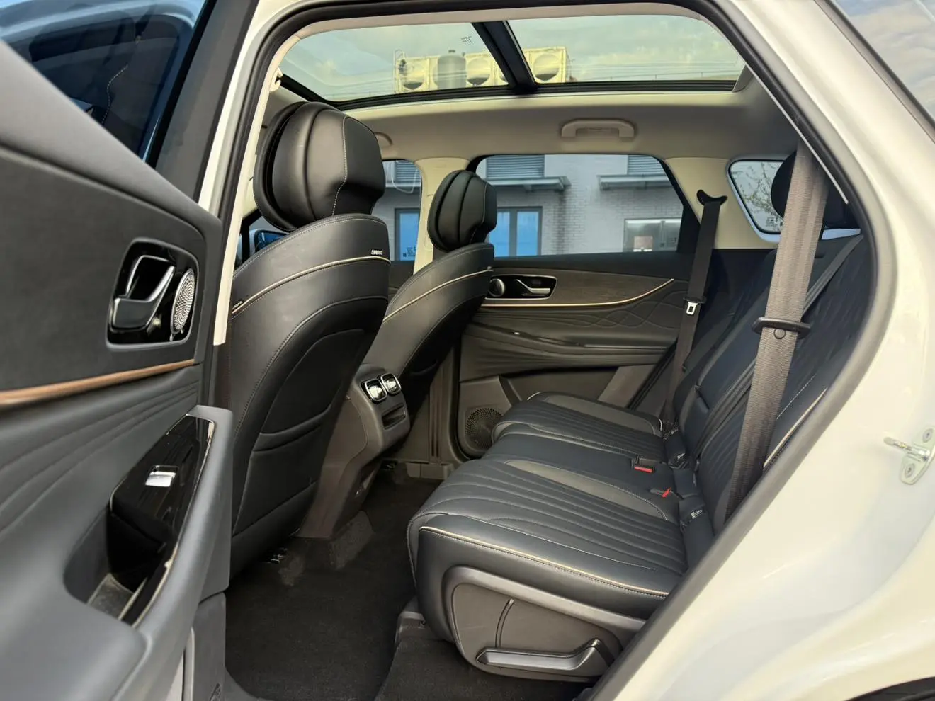 Chery Tiggo 9 2023 2.0T DCT 2WD Premium 5 seat