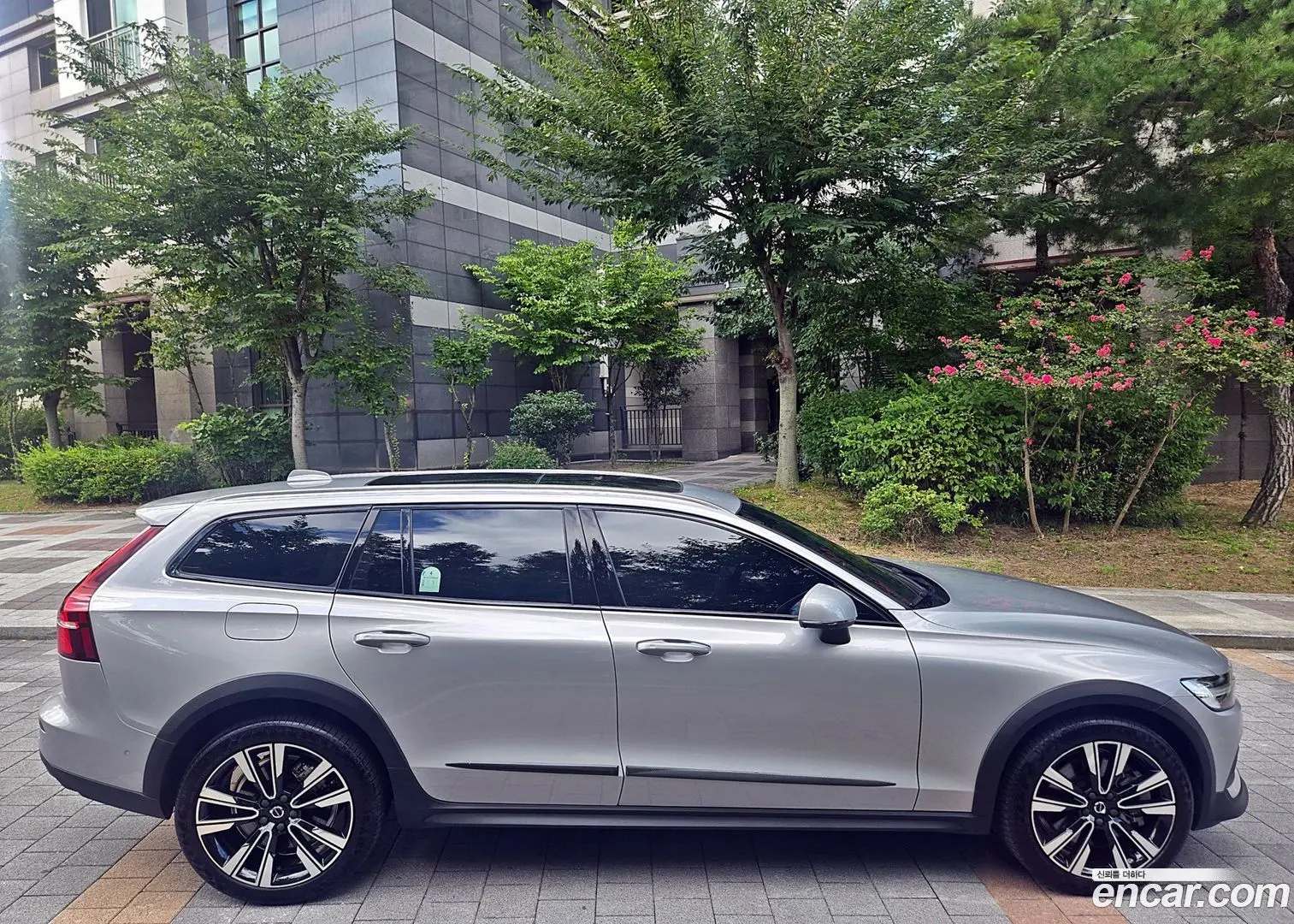 Volvo V60 B5 Ultimate AWD