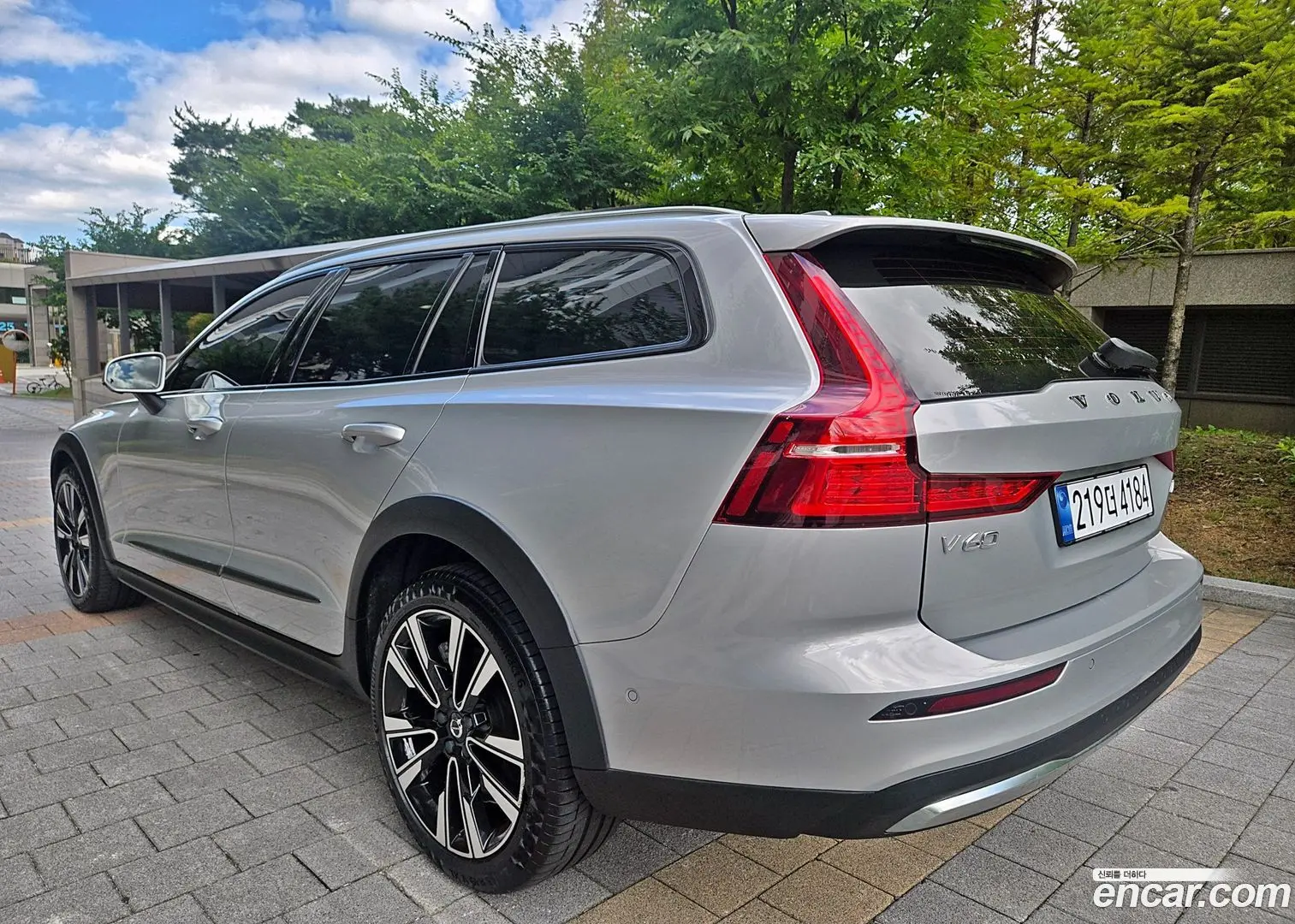 Volvo V60 B5 Ultimate AWD