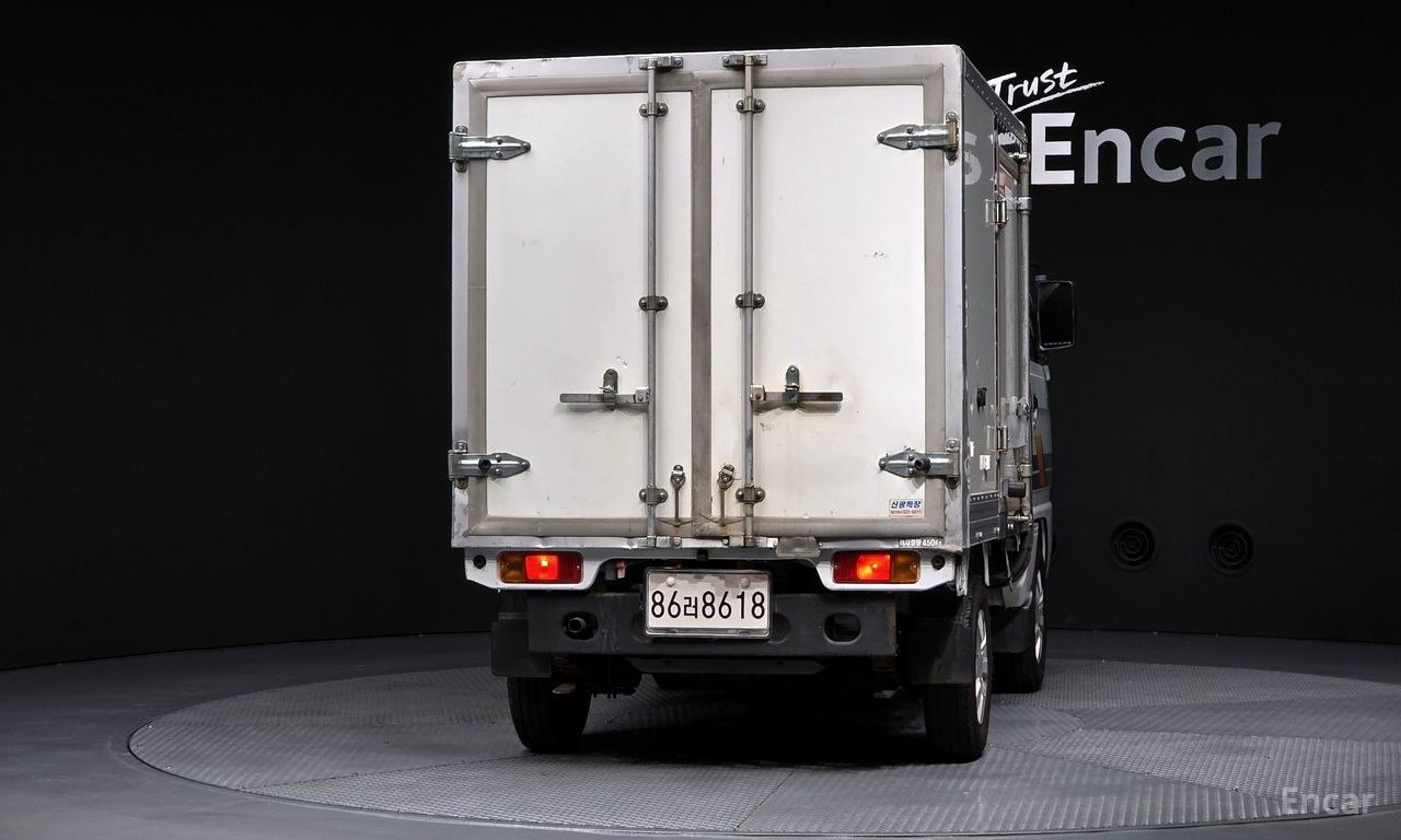 Chevrolet (GM Daewoo) New Labo refrigerated vehicle standard type 2017