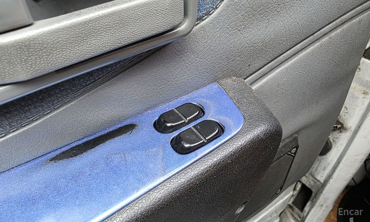 Chevrolet (GM Daewoo) New Labo refrigerated vehicle standard type 2017