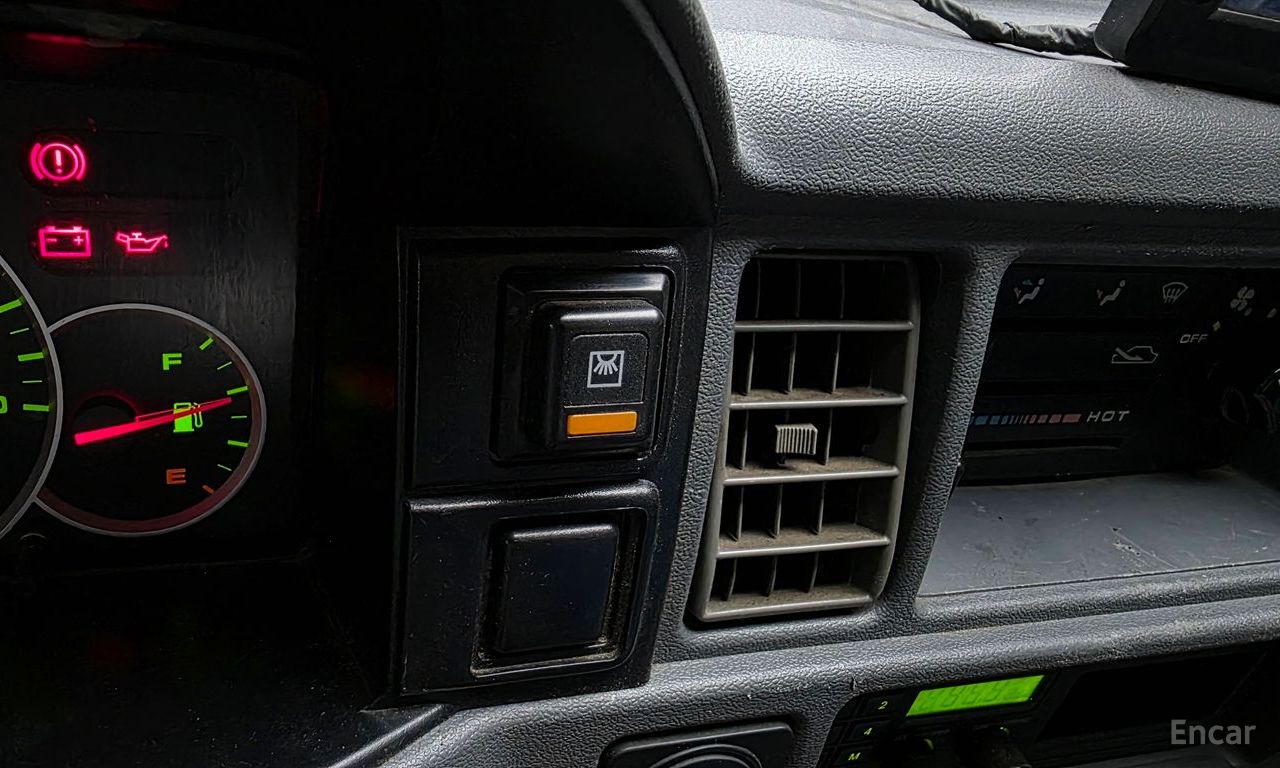 Chevrolet (GM Daewoo) New Labo refrigerated vehicle standard type 2017