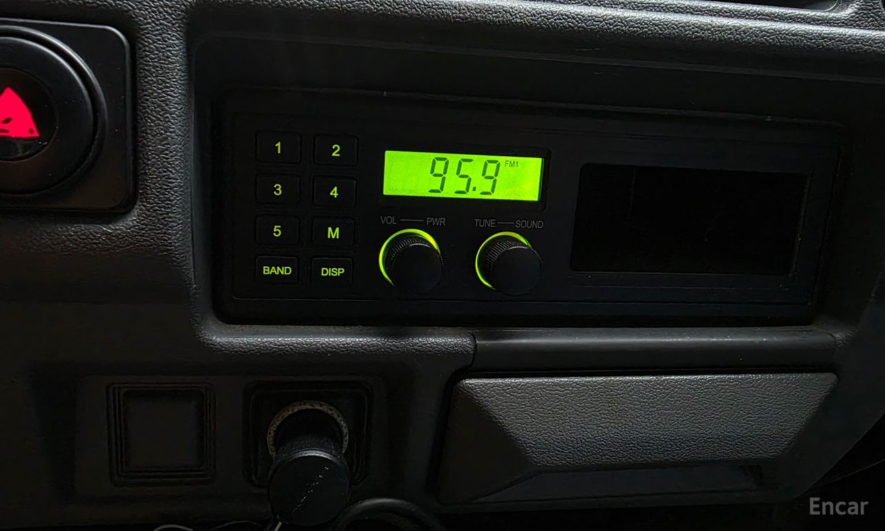 Chevrolet (GM Daewoo) New Labo refrigerated vehicle standard type 2017