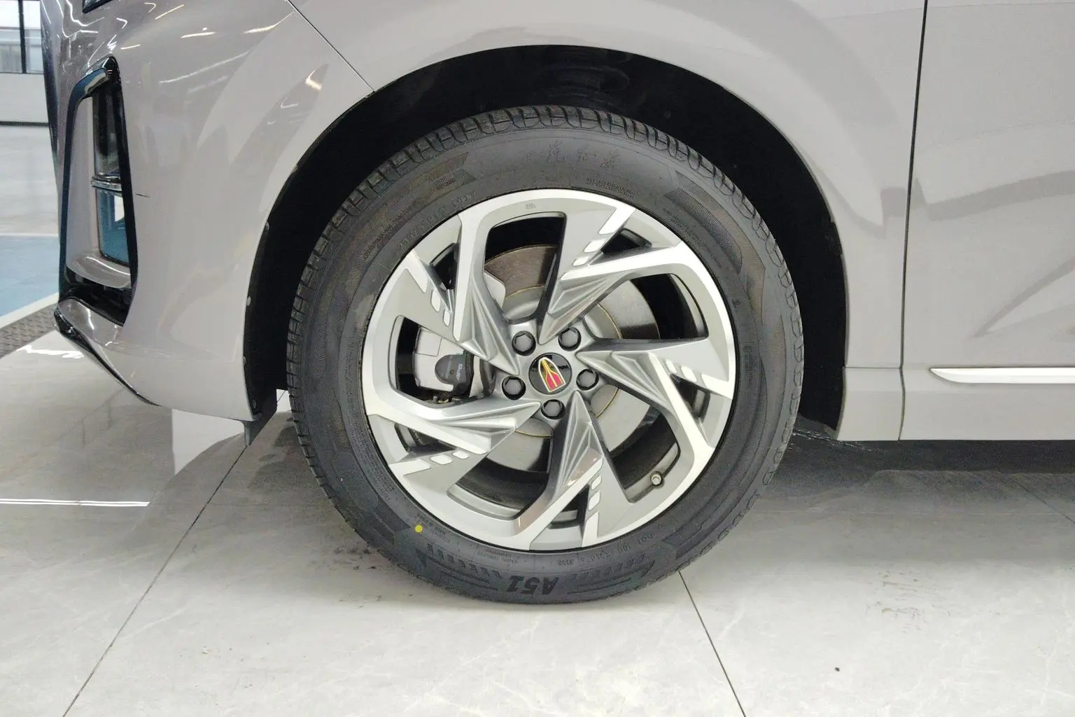 Hongqi HS3 2023 2.0T