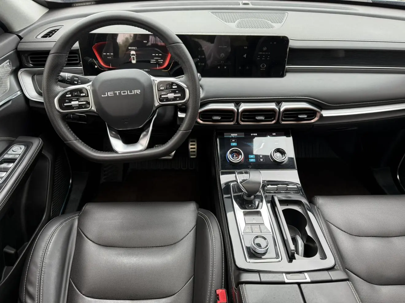 Jetour X70 PLUS 2022 1.6T DCT Pro+ 5 seat