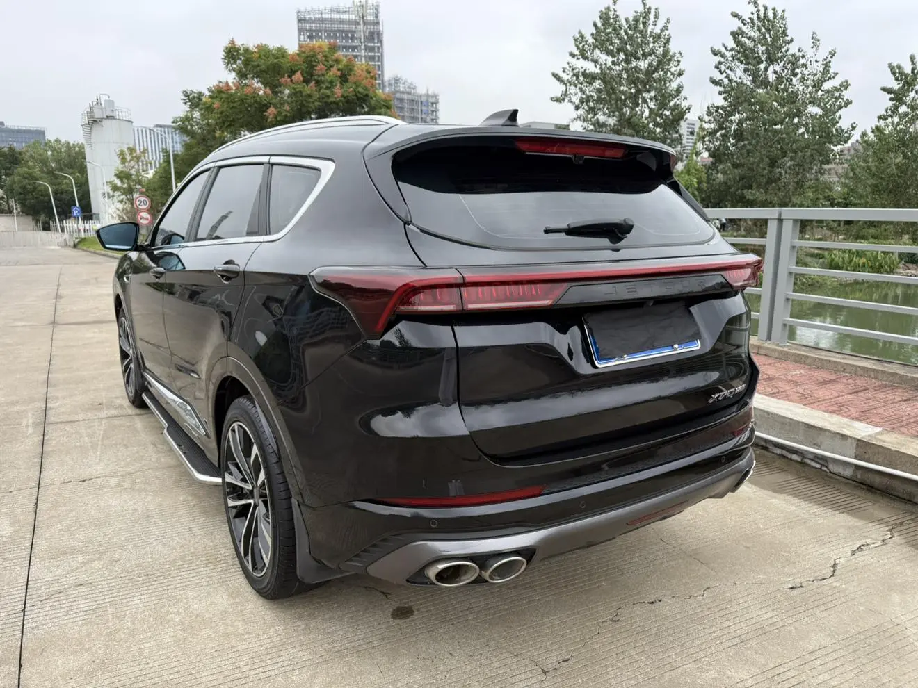 Jetour X70 PLUS 2022 1.6T DCT Pro+ 5 seat
