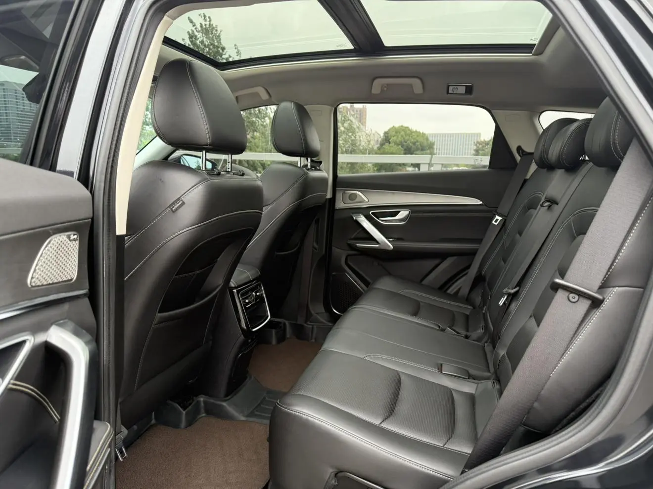 Jetour X70 PLUS 2022 1.6T DCT Pro+ 5 seat