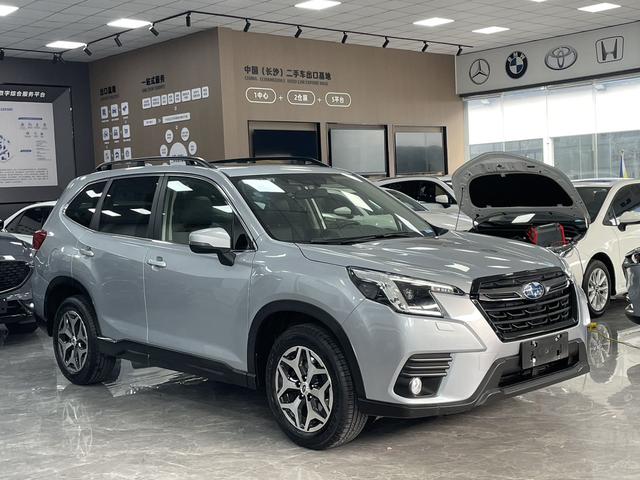 Subaru FORESTER Forester 2022 2.0i AWD Luxury EyeSight