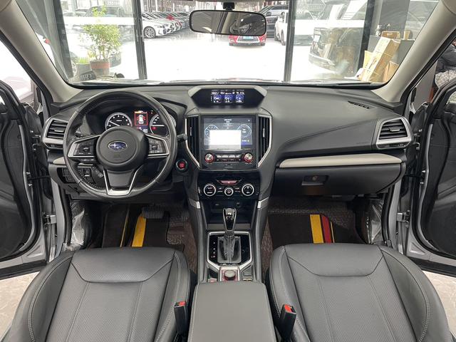 Subaru FORESTER Forester 2022 2.0i AWD Luxury EyeSight
