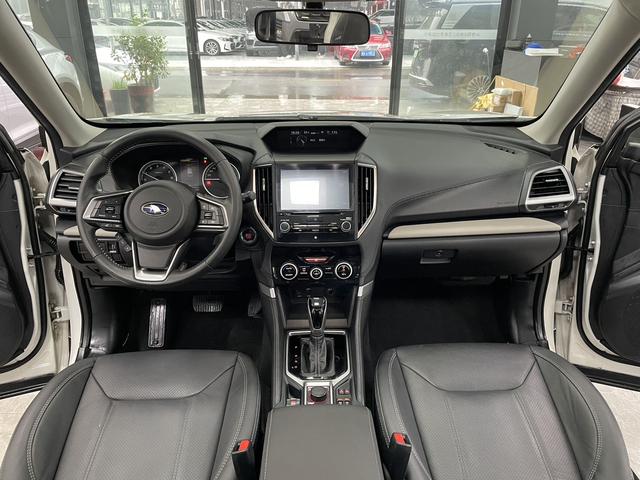 Subaru FORESTER Forester 2022 2.0i AWD Luxury EyeSight