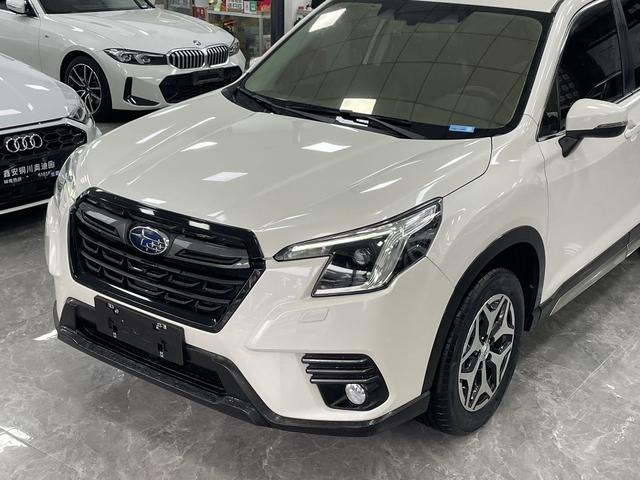 Subaru FORESTER Forester 2022 2.0i AWD Luxury EyeSight