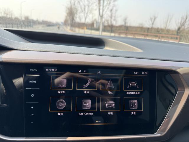 Volkswagen Tharu 2022 280TSI 2WD Luxury