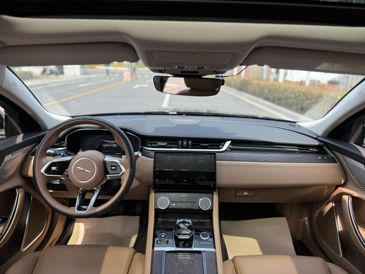 Jaguar XFL 2021 2.0T P250 2WD Premium Luxury