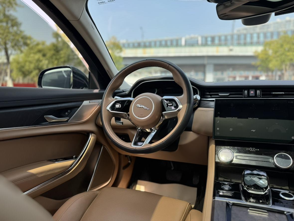 Jaguar XFL 2021 2.0T P250 2WD Premium Luxury