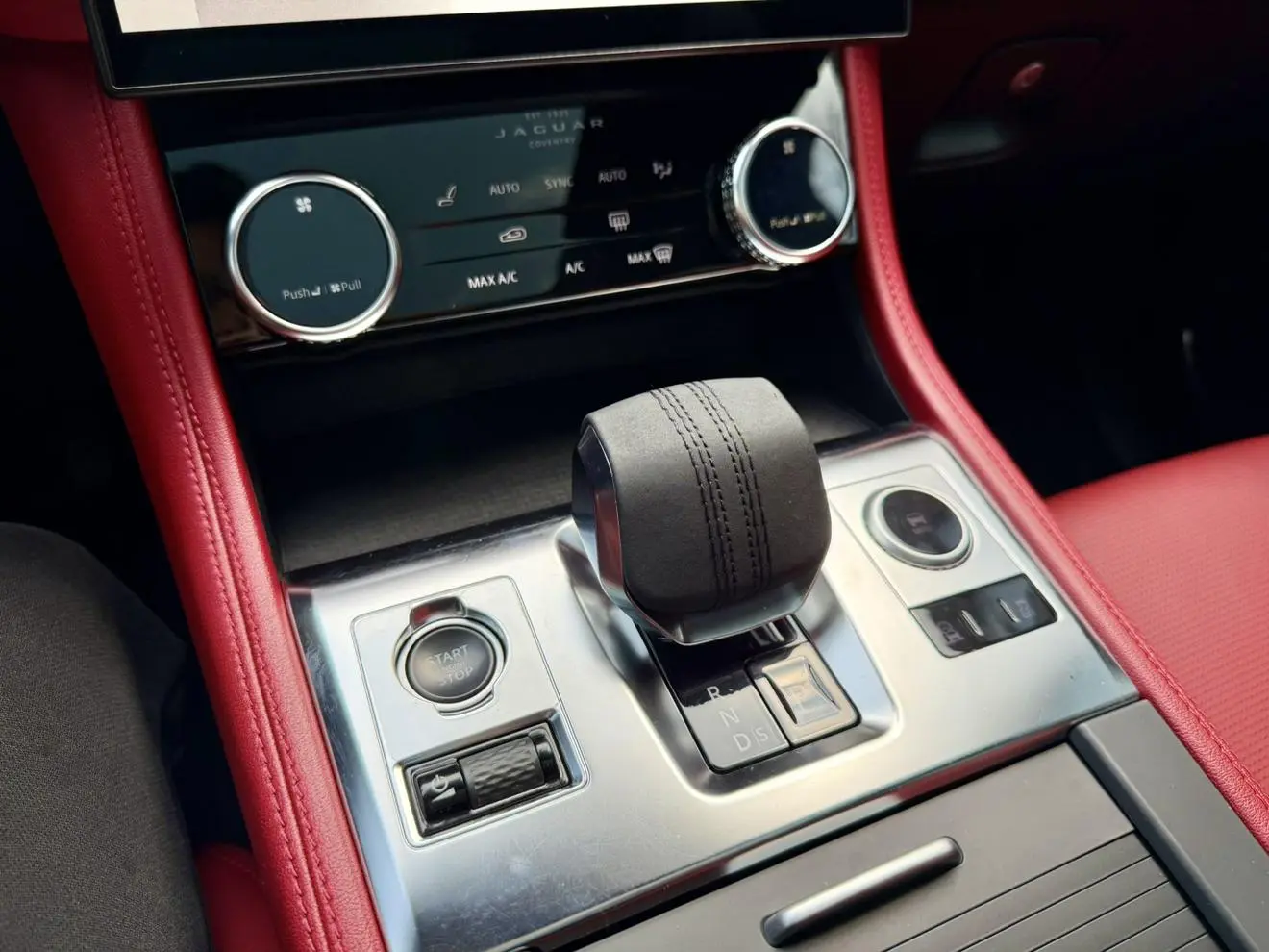 Jaguar F-PACE 2021 250PS R-Dynamic S