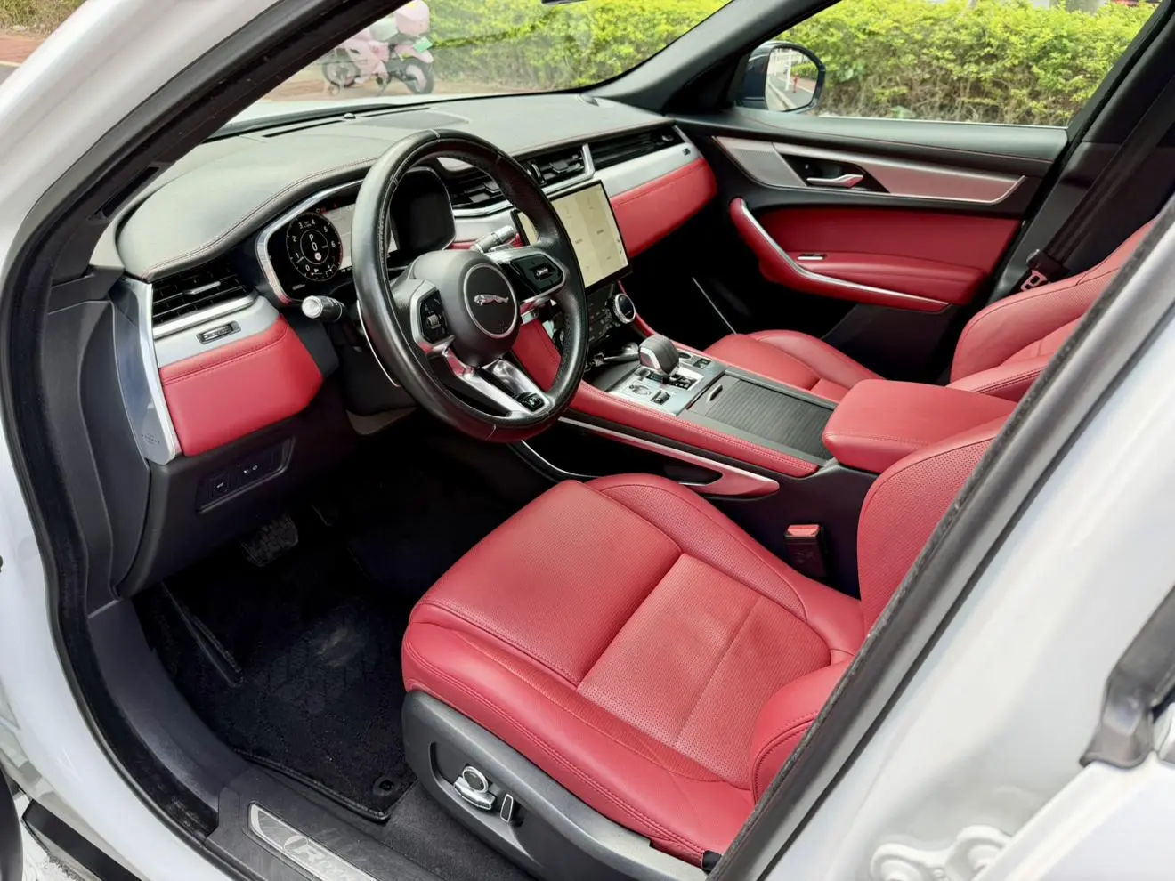 Jaguar F-PACE 2021 250PS R-Dynamic S
