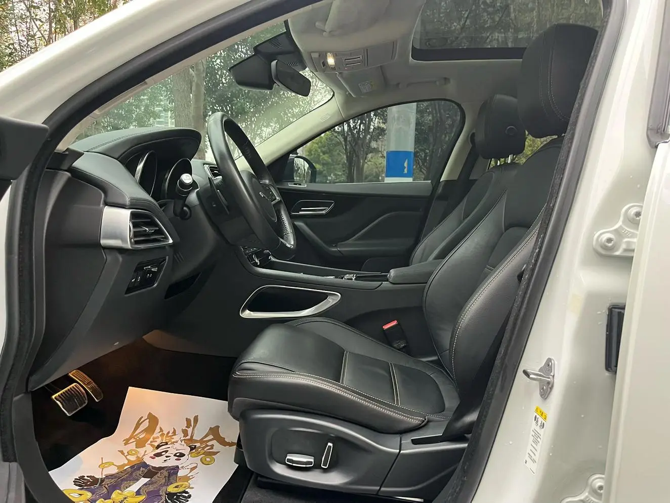 Jaguar F-PACE 2019 2.0T 4WD Premium Plus